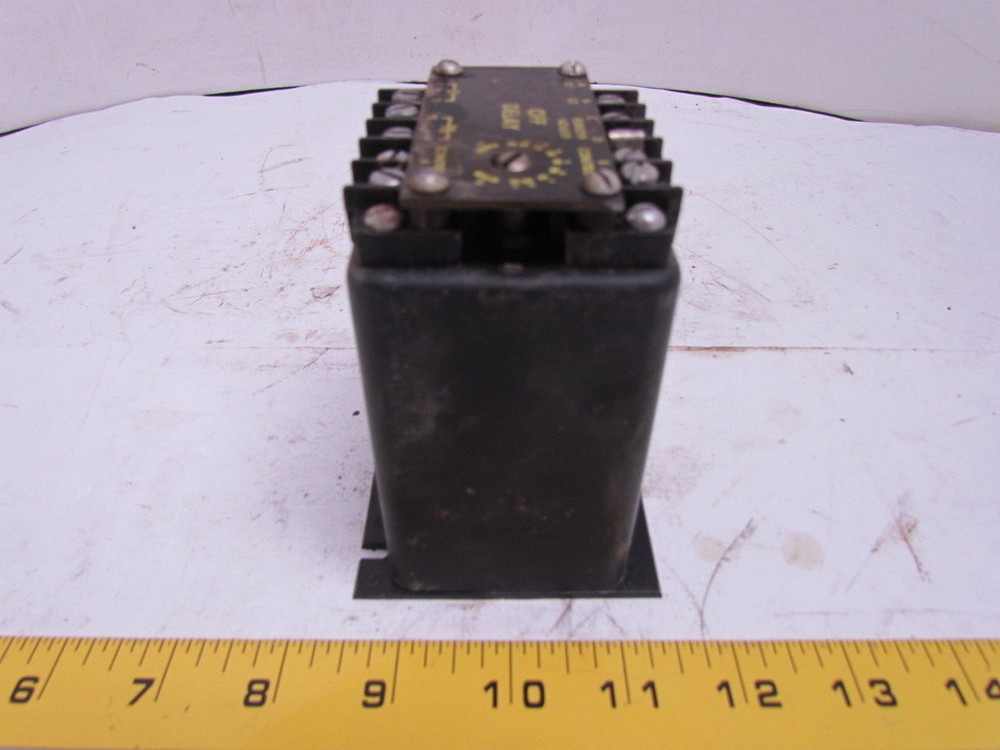 Industrial Solid State Control 1013-1F2B Type 2 .06-5 Range 115V Timer Off delay