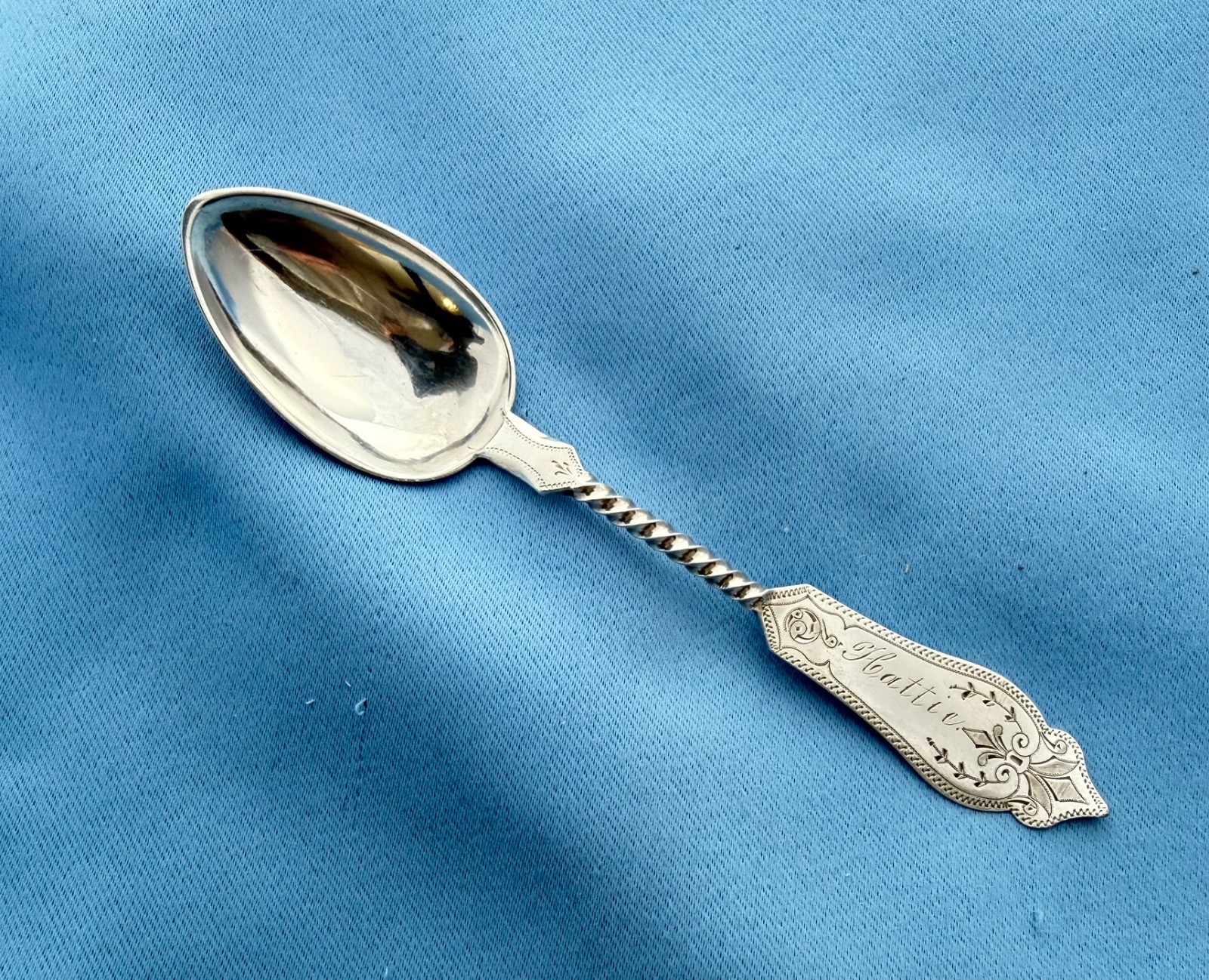 CH Ankeny & Co 10 Coin Silver Twist Handle Teaspoons 6 In Mono 178 Gr