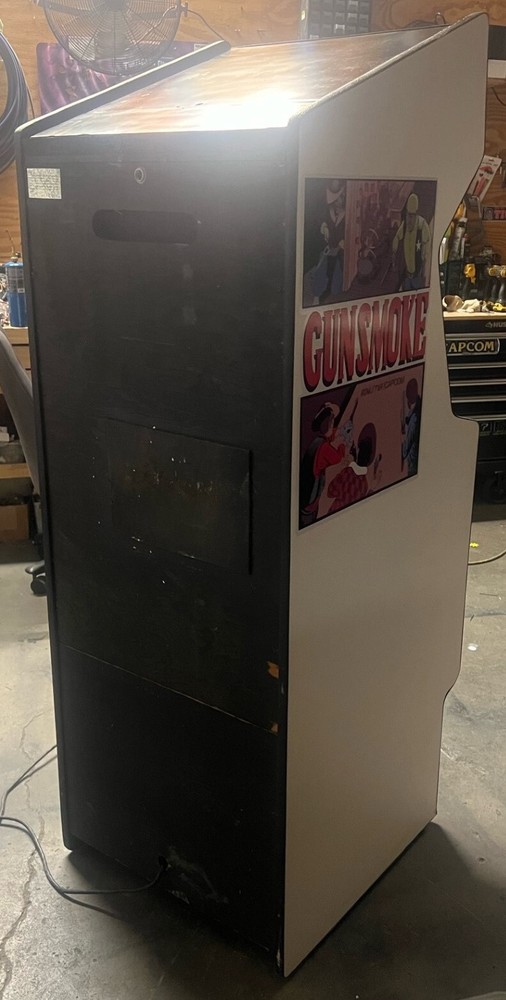 GUN SMOKE ARCADE MACHINE by CAPCOM (Excellent Condition)