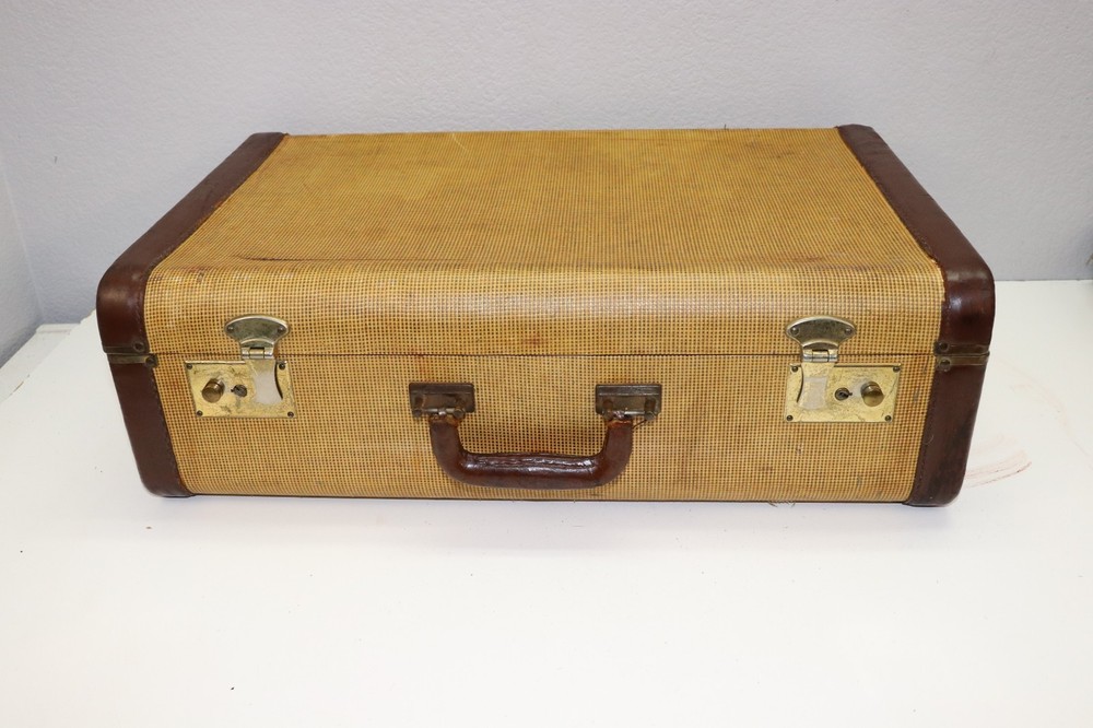 WWII US Vintage Tan suitcase with leather trim 21"x13 1/2" x 6 1/2"
