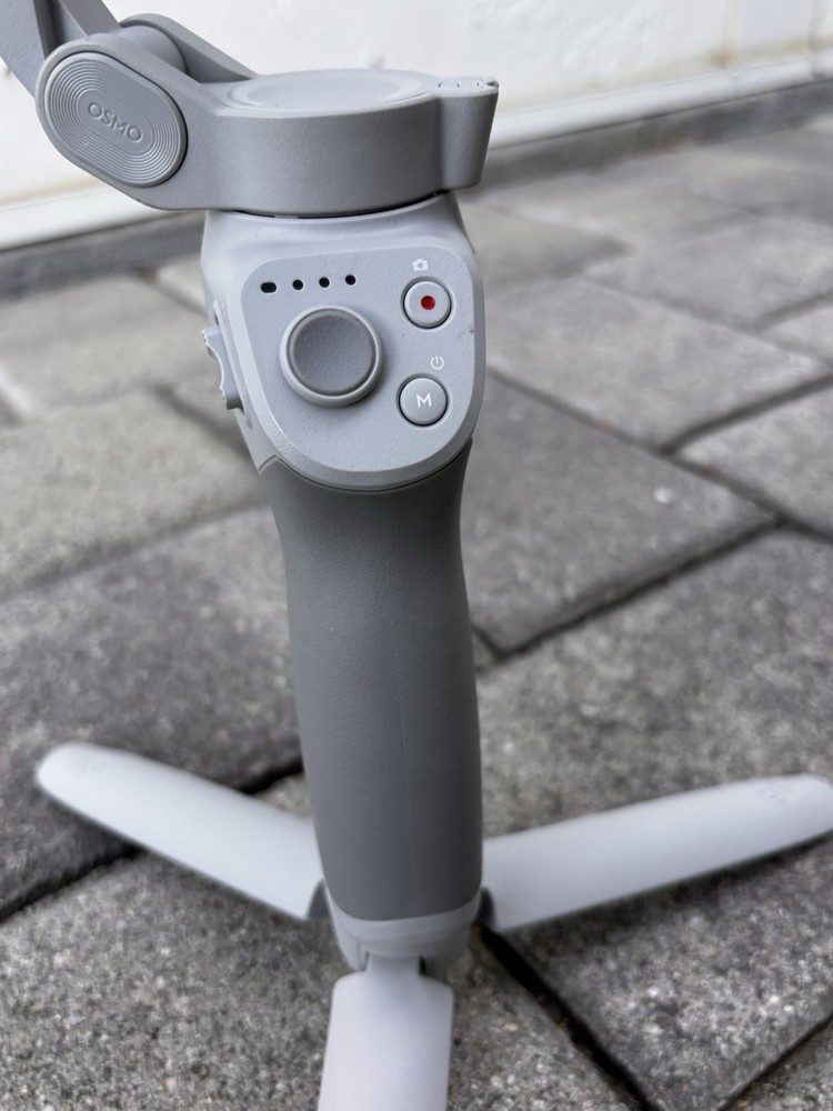 DJI OM Foldable Smartphone Gimbal Stabilizer with Accessories