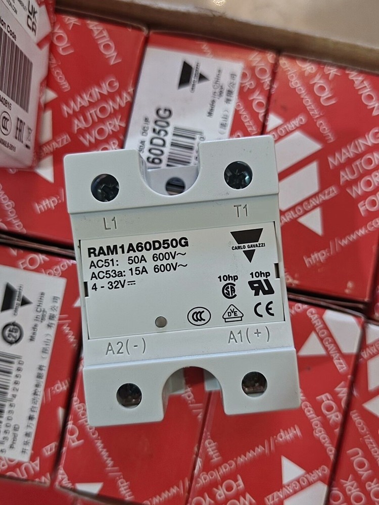 1PCS NEW RAM1A60D50G Solid state relay
