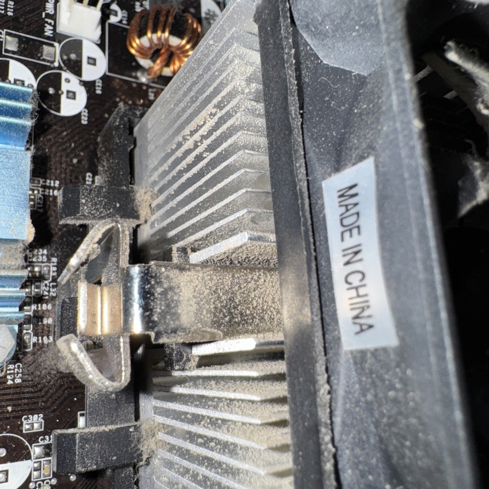 Asus K8V Deluxe socket As Pictured