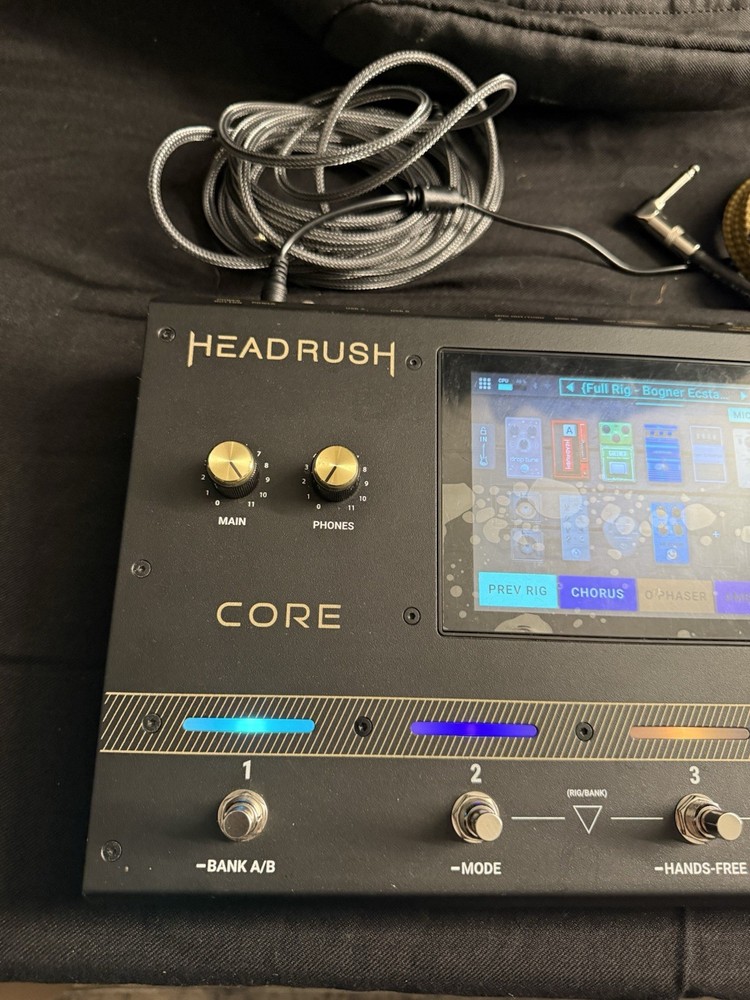 Headrush Core Multi-Effects Amp Modeler and Vocal Processor Pedalboard