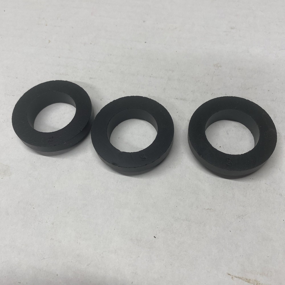 Three Evinrude Johnson Grommet 320943 BB-401