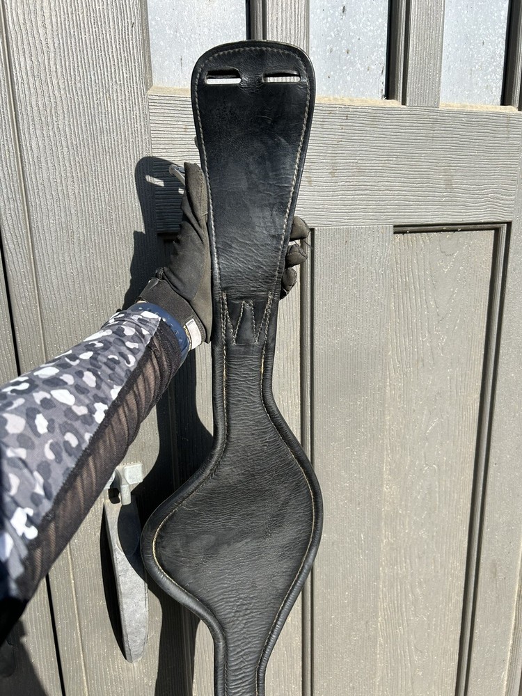 Schleese girth Black 30”
