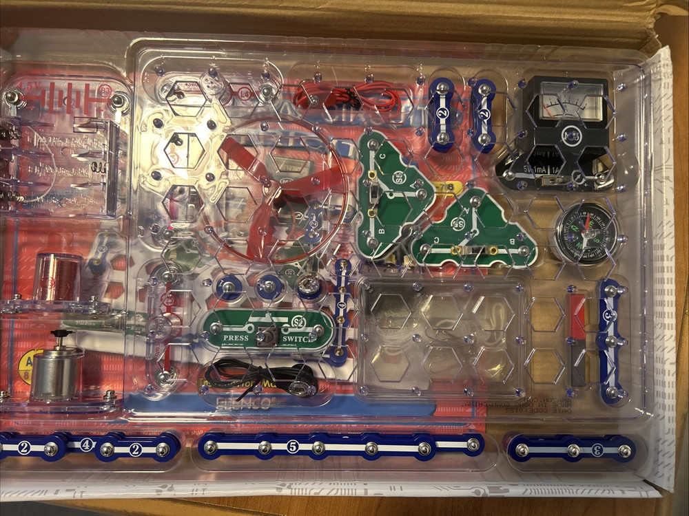 Snap Circuits Snaptricity Electronics Exploration Kit STEM Building SCBE-75