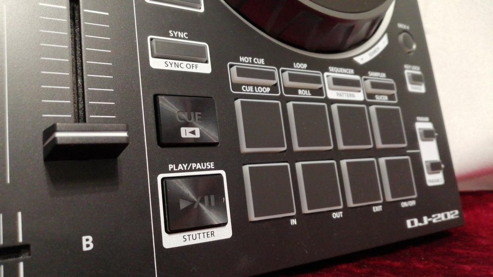 Roland DJ-202 DJ Controller 2-Deck Serato Compatible Compact Mixer