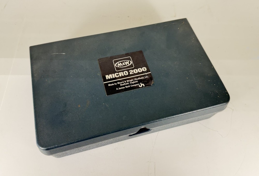 M & W Micro 2000 Electronic Hand Held Micrometer In Case