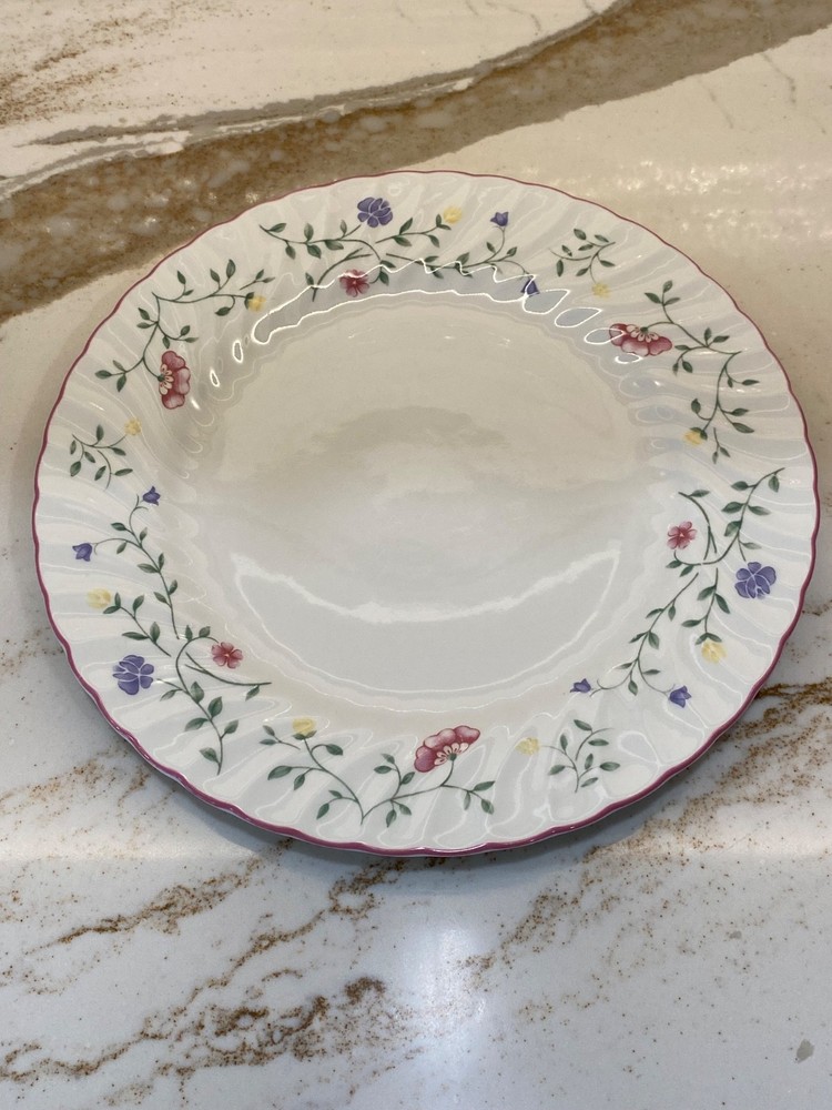 Johnson Brothers SUMMER CHINTZ Dinnerware, 7 Pc Place Setting, Preowned, VGVC!