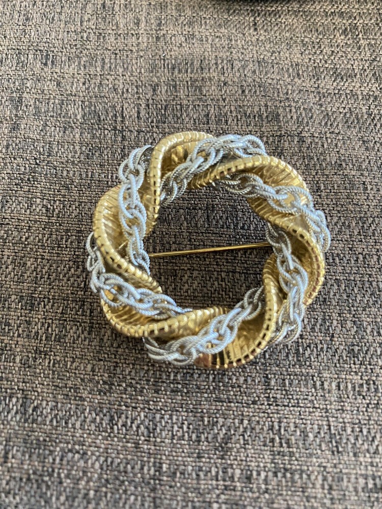 Gold Silver Toned Wreath Type Brooch