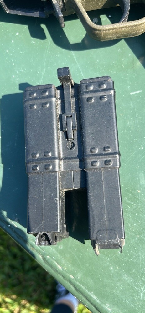 Airport Gun
