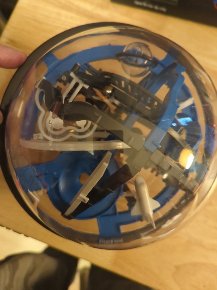 Sharper Image 3D Maze Sphere Space Shuttle Challenge Labyrinth Puzzle Game