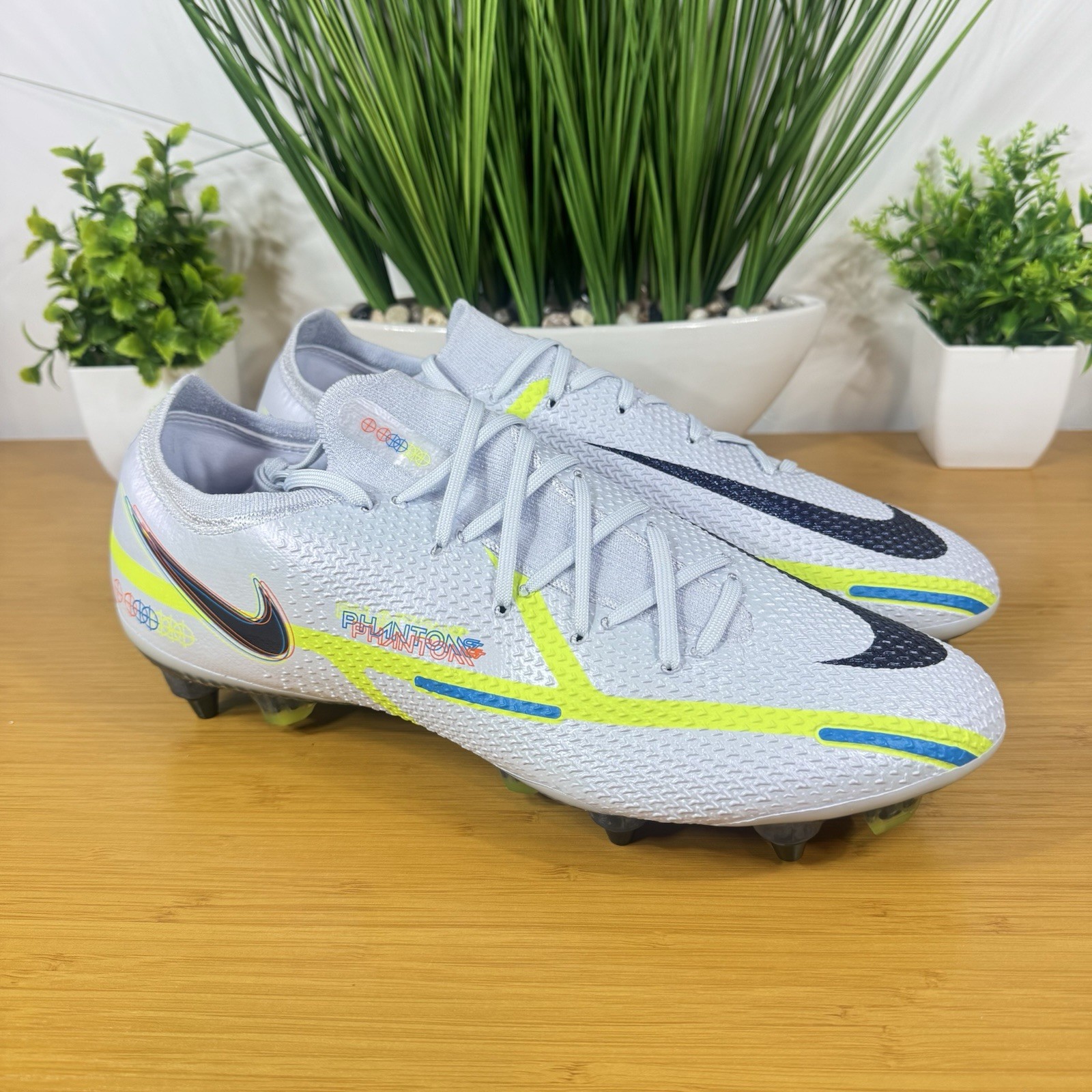 Nike Phantom GT2 Elite SG-Pro ACC NBY Mens Soccer Cleats DJ8041 055 Size 10.5