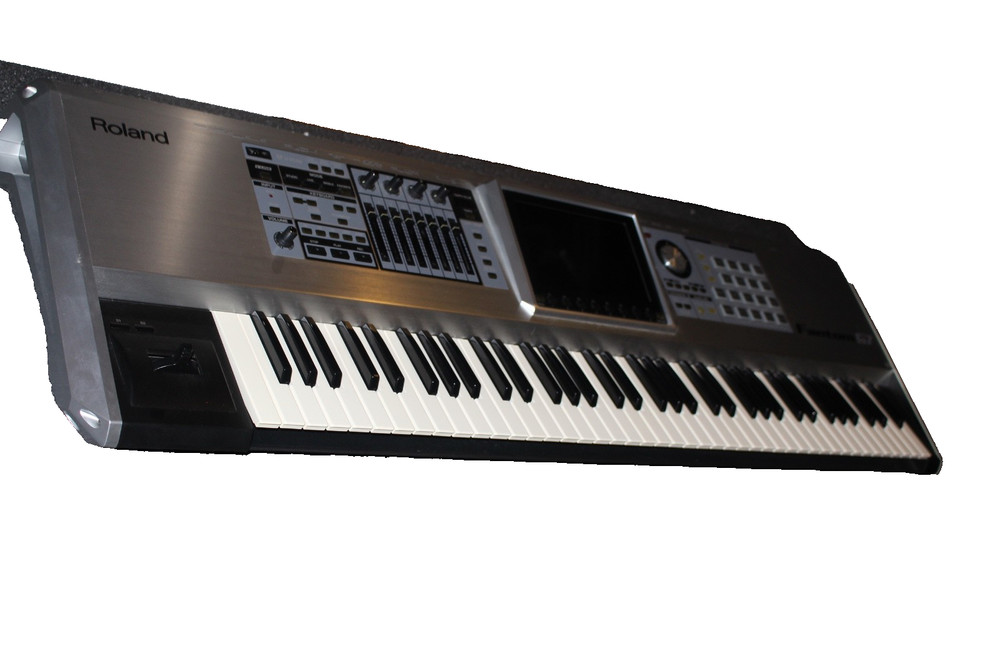 Roland Fantom G7 76-key Sampling Synth Workstation with Soft Case