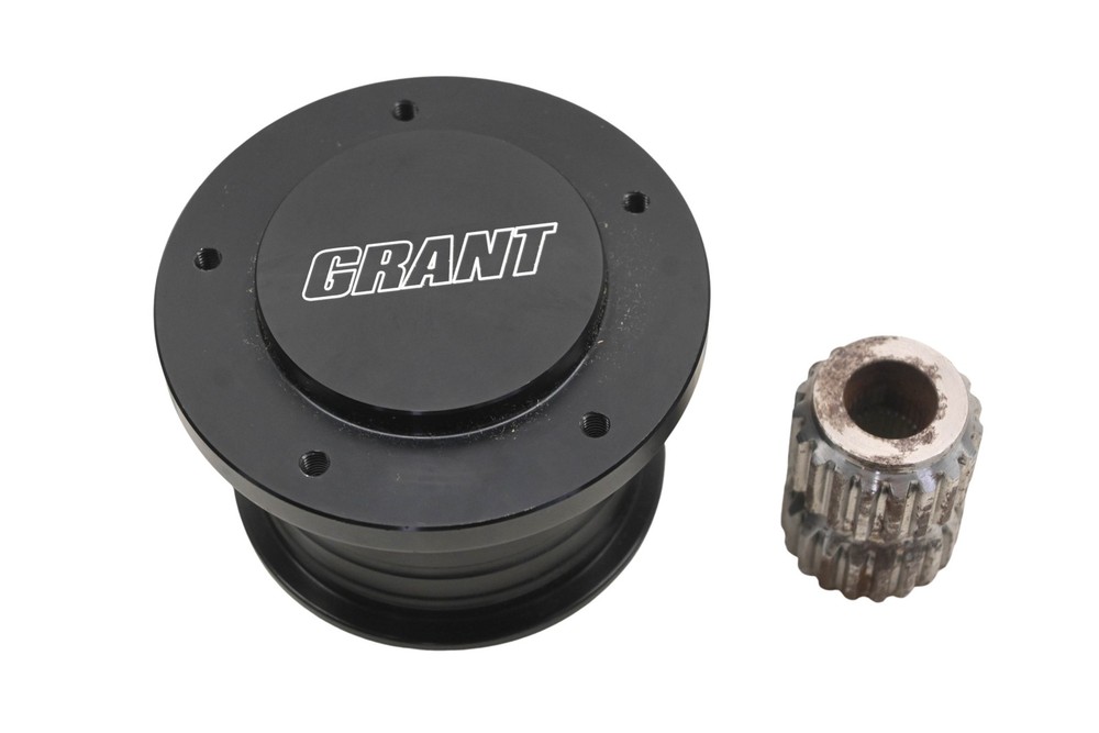 Grant 3702 Steering Wheel Quick Release Kit NOS