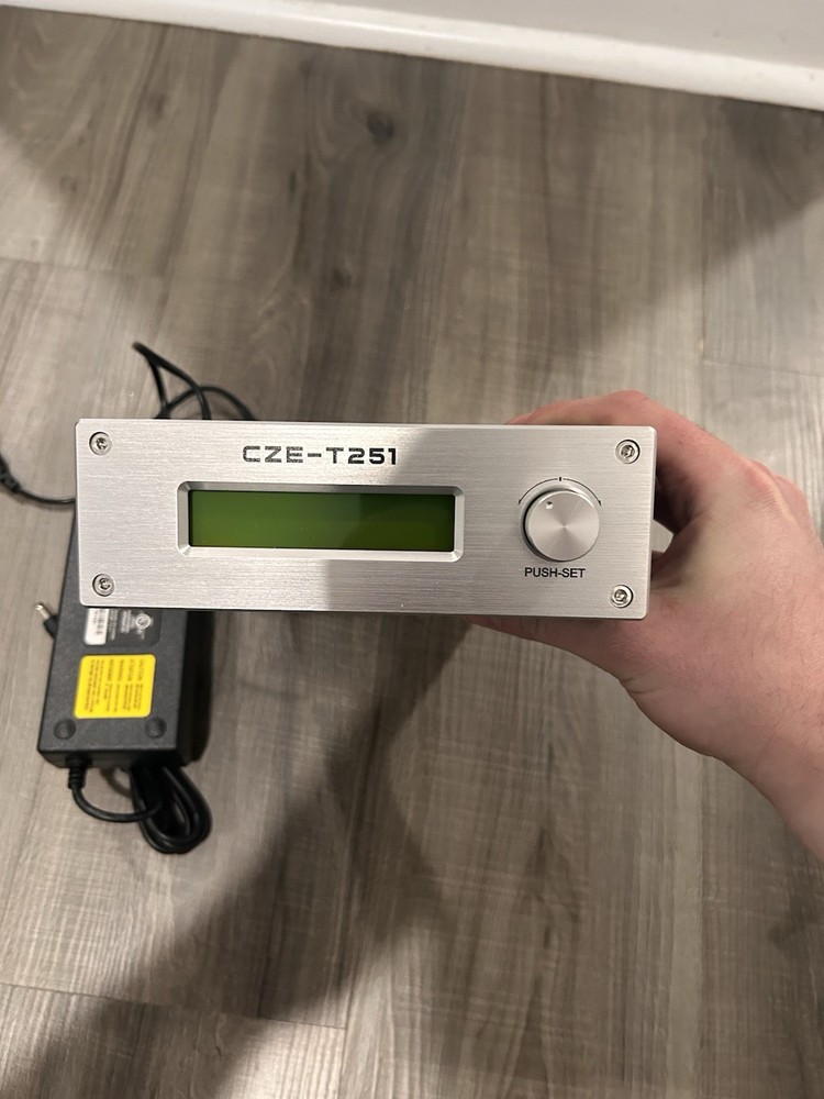 Professional CZE-T251 25W FM Transmitter Stereo Broadcast Open Box