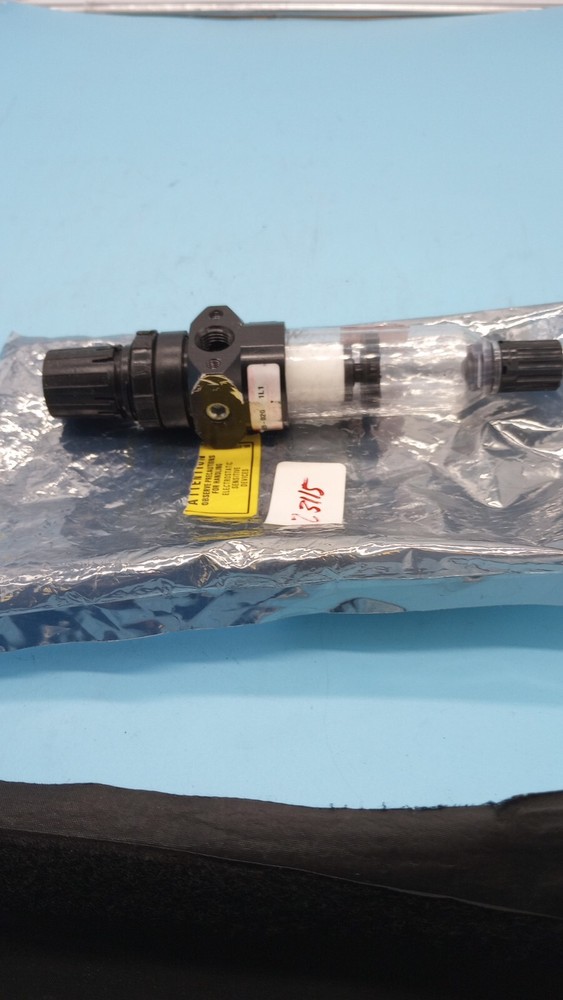 Numatics P12B-02G Air Regulator with Filter