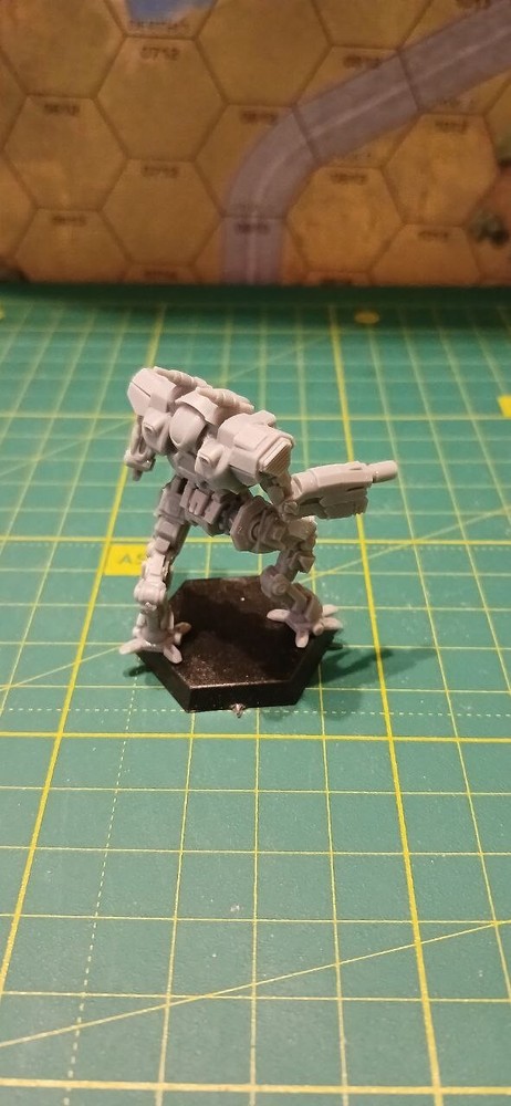 Bandersnatch battletech miniature with a base