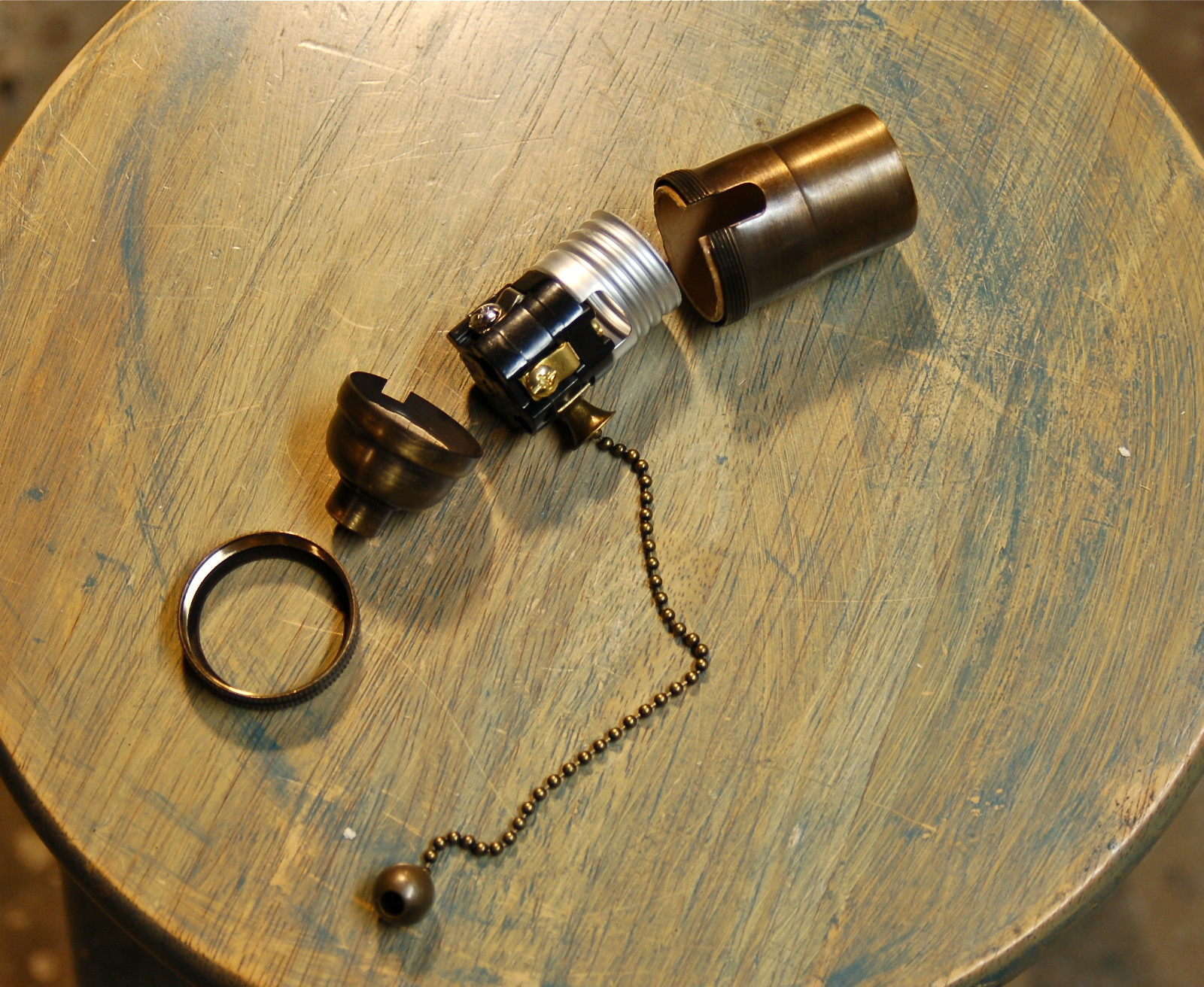 Solid Brass Light Socket, Pull Chain On/Off, Vintage Industrial Lamps Pendants