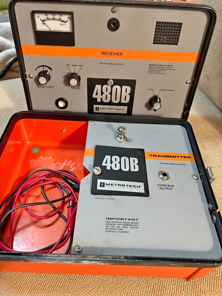 Metrotech 480B Split-Box Pipe & Cable Locator Underground RECEIVER & TRANSMITTER
