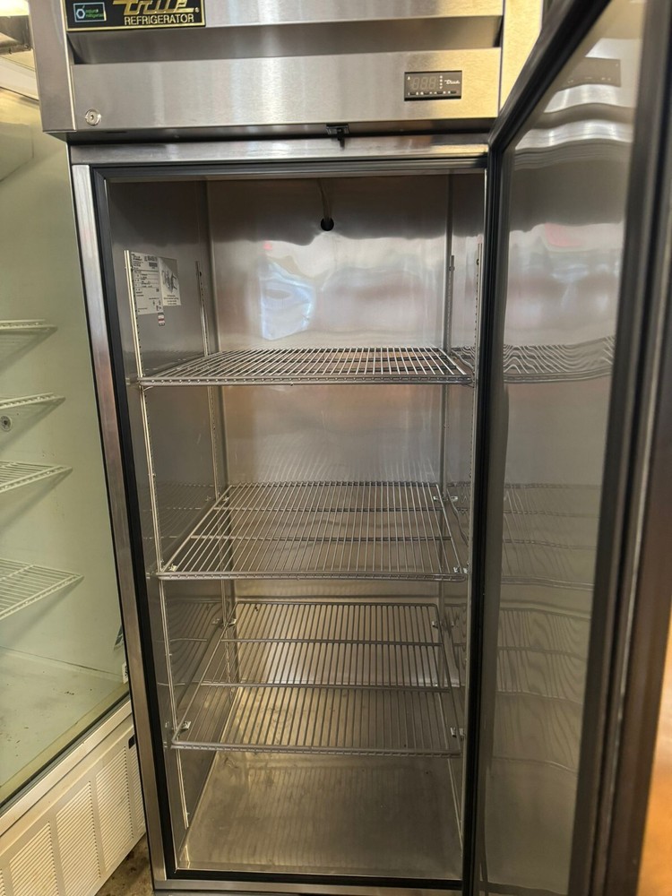 True T-23HC 27" Solid Door Reach-in Refrigeration