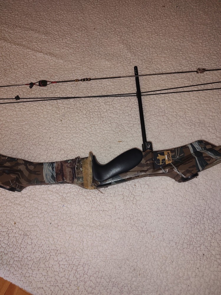 Golden Eagle Predator System Compound Bow