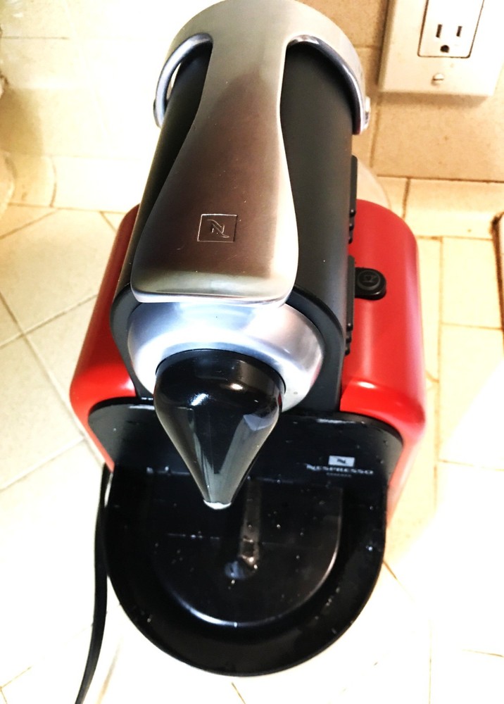 Nespresso Pixie Type  D90 Espresso Coffee Pod Machine Maker  Red   Black