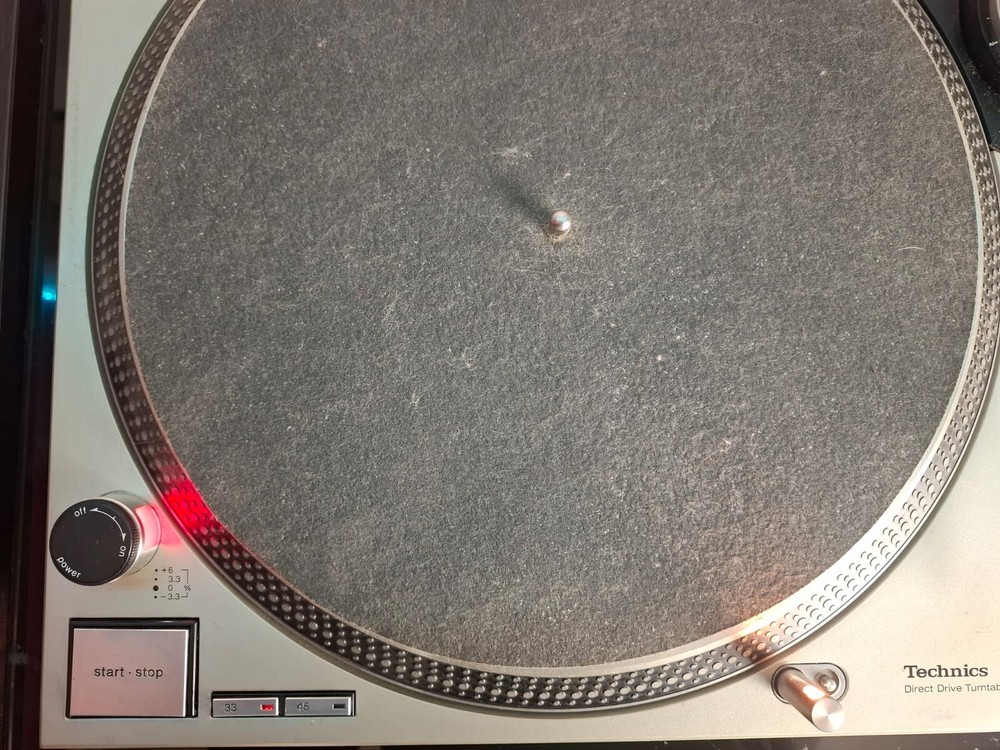 Technics SL-1200MK2 DJ Turntable - Silver