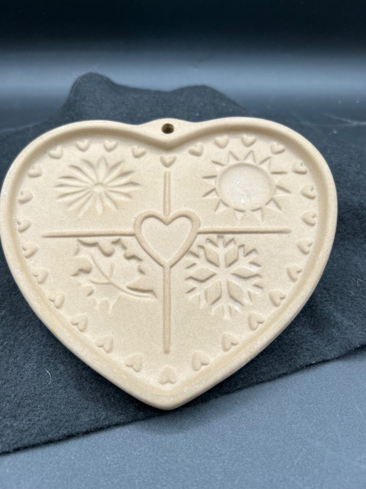 Pampered Chef Heart Cookie Press