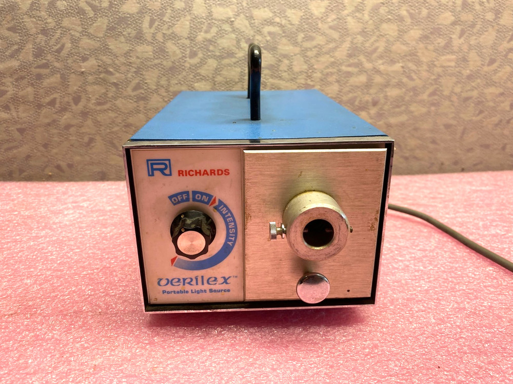 RICHARDS VERILEX PORTABLE LIGHT SOURCE