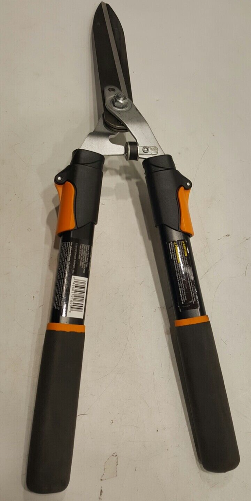 Fiskars Power-Lever 25-33" Extendable Hedge Shear, New