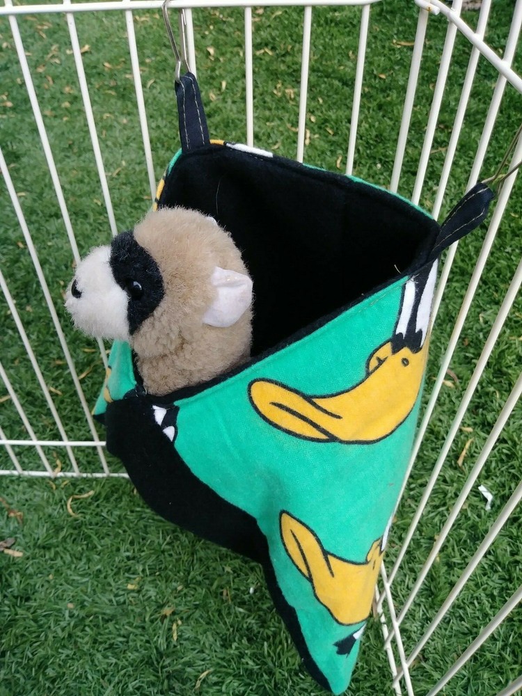 Ferret Corner Sack - Daffy Duck