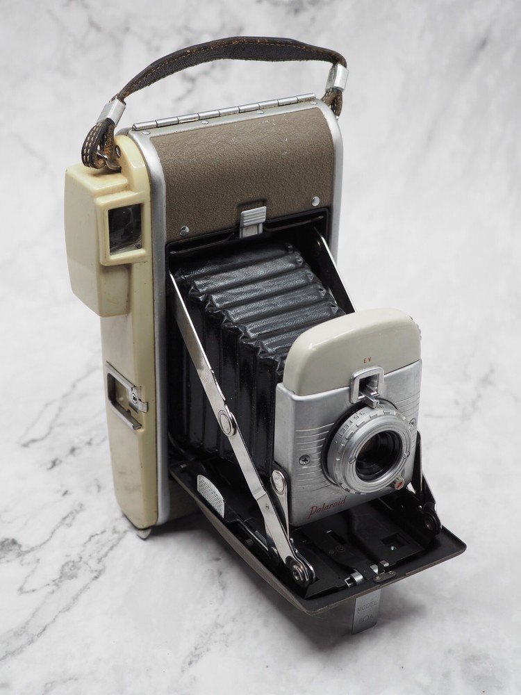 Polaroid Land Camera Model 80A Camera- Shutter - EV Working - Very Clean