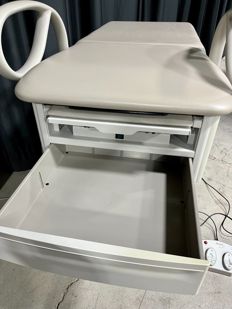 Brewer 5801 FLEX Access High-Low Exam Table