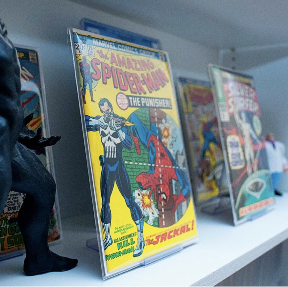 ComicMount™ Invisible Comic Book Display Shelf Stand and Wall Mount