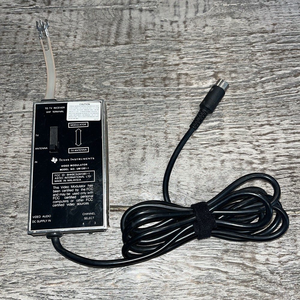 Texas Instruments Video Modulator Model No. UM 1381-1