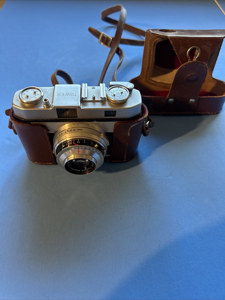 Tower 51 Rangefinder Camera 50mm with Leather Case*
