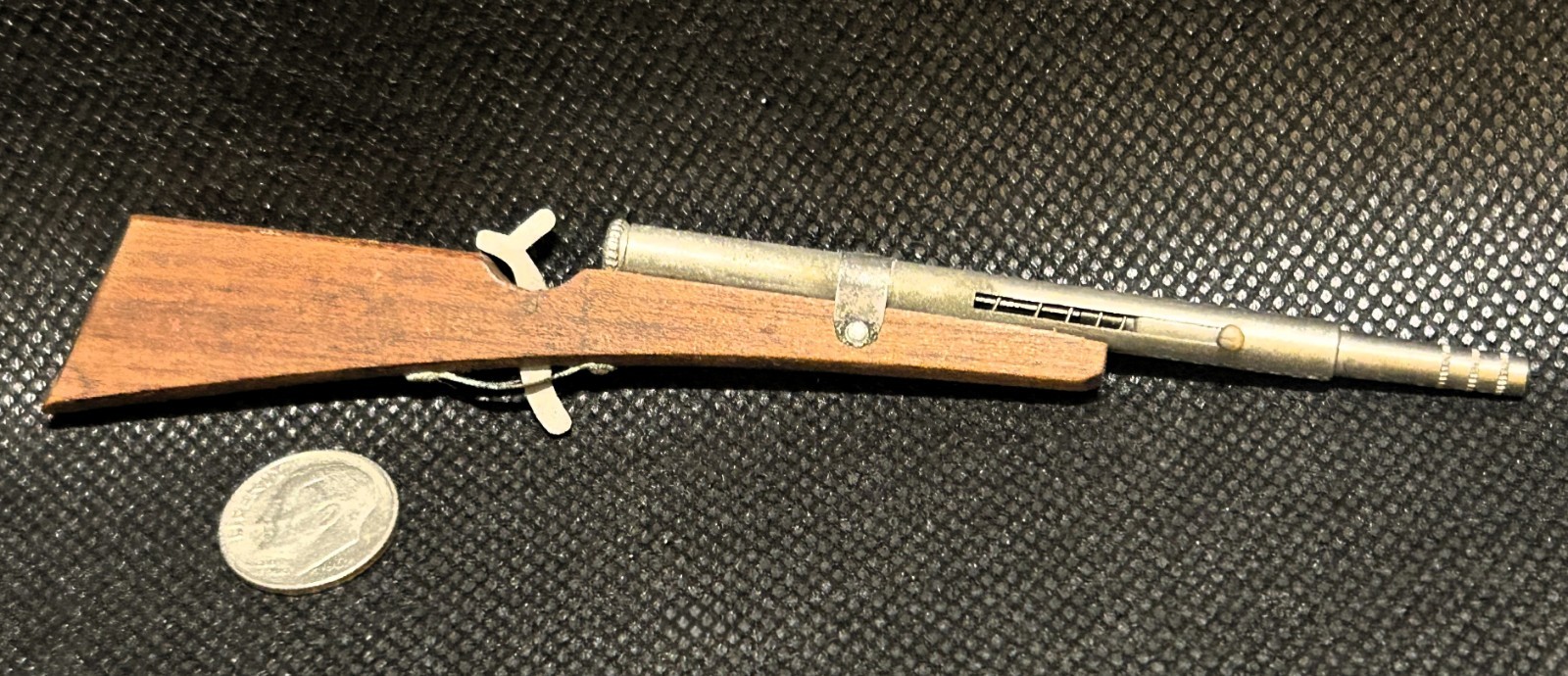 Vintage~Knott's Berry Farm Souvenir Cowboy Rifle Toy~Retractable Mechanism~Works