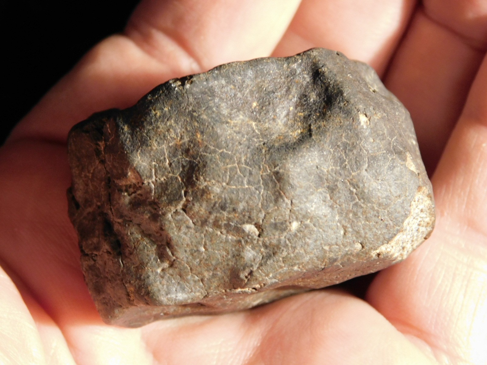 H6 Stony METEORITE Regmaglypts DARK Fusion Crust and Contraction CRACKS! 138gr