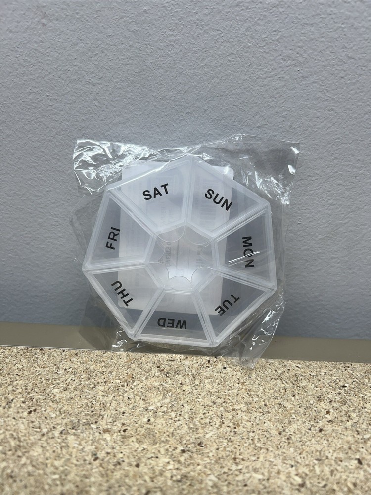 7 Day Portable Pill Organizer-Transparent
