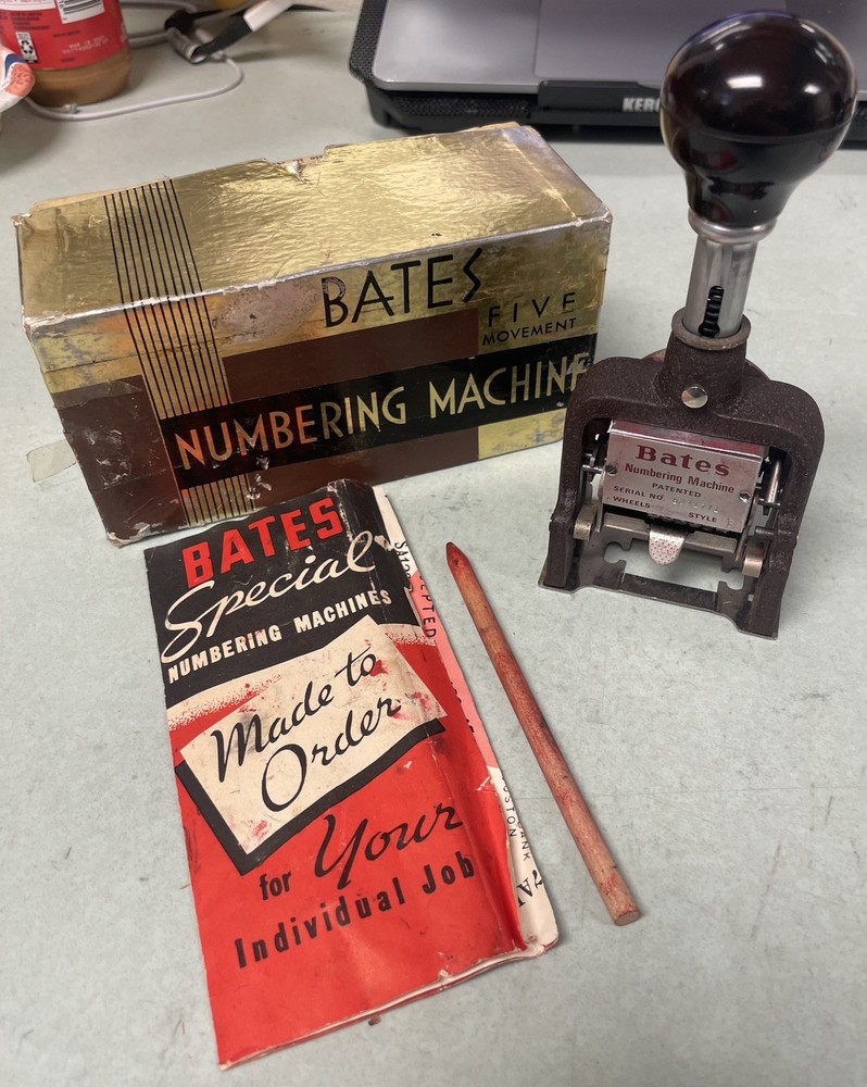 Bates Five Movement Numbering Machine: sequential stamp device six wheel style E