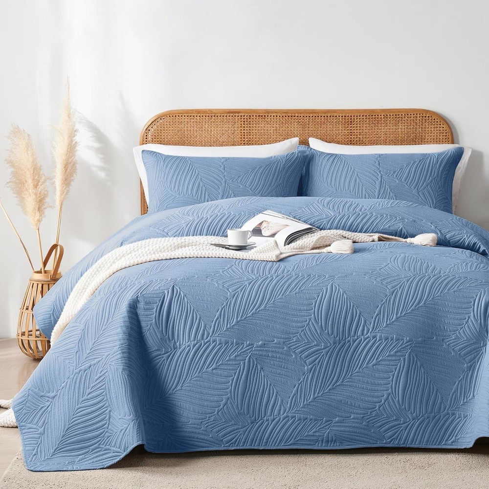 King Quilt Bedding Set Lightweight Soft Grey Bedspread Coverlet W/ Leaf