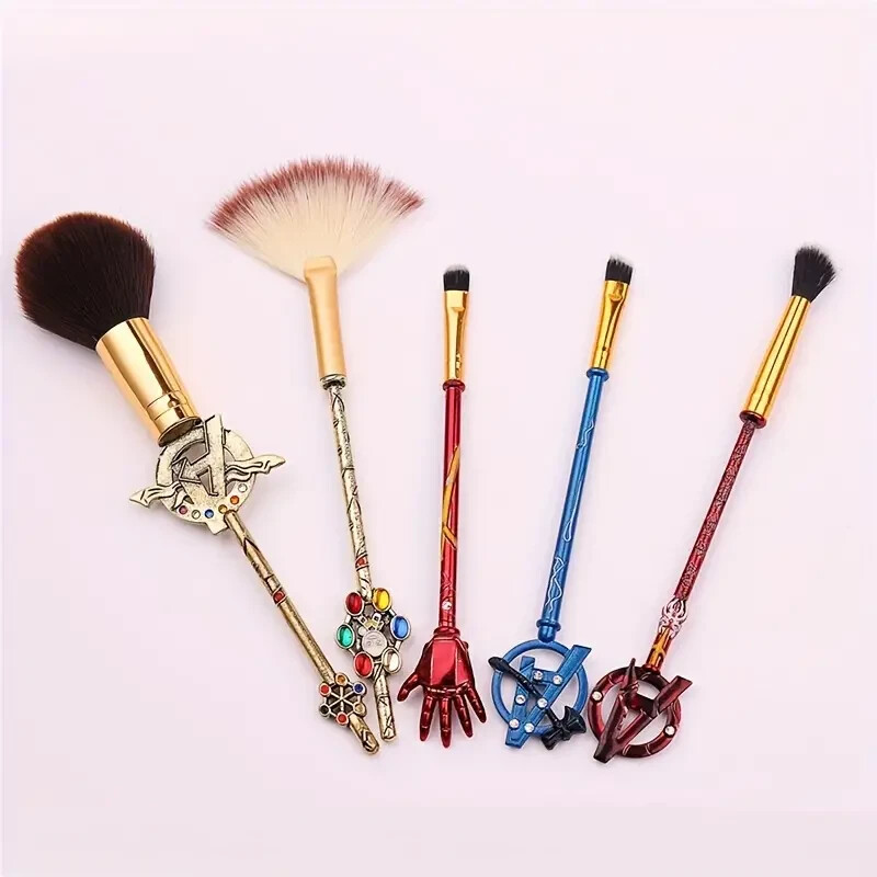 Avengers themed makeup brushes (5 pcs)