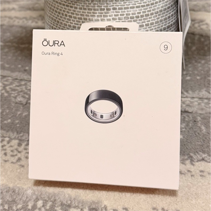 Oura Ring 4 Black - Size 9