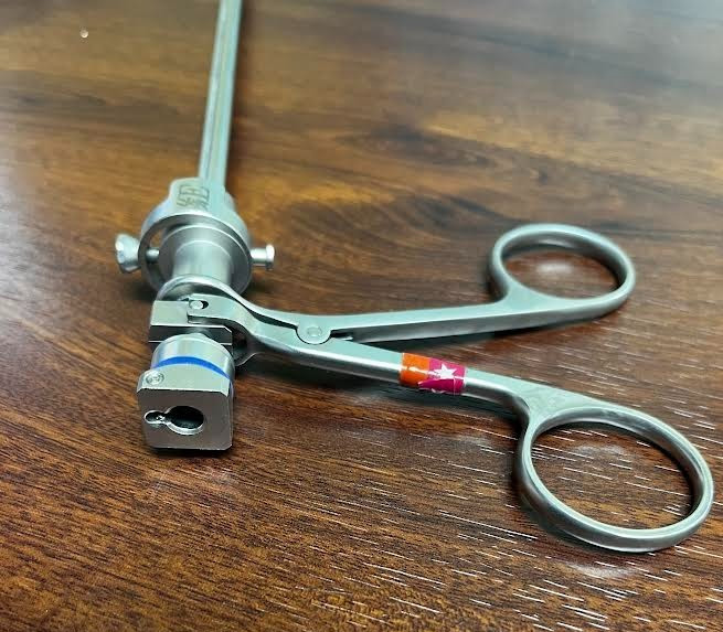 ACMI Rigid Optical Grasping Forceps E8215- excellent working condition-Warranty