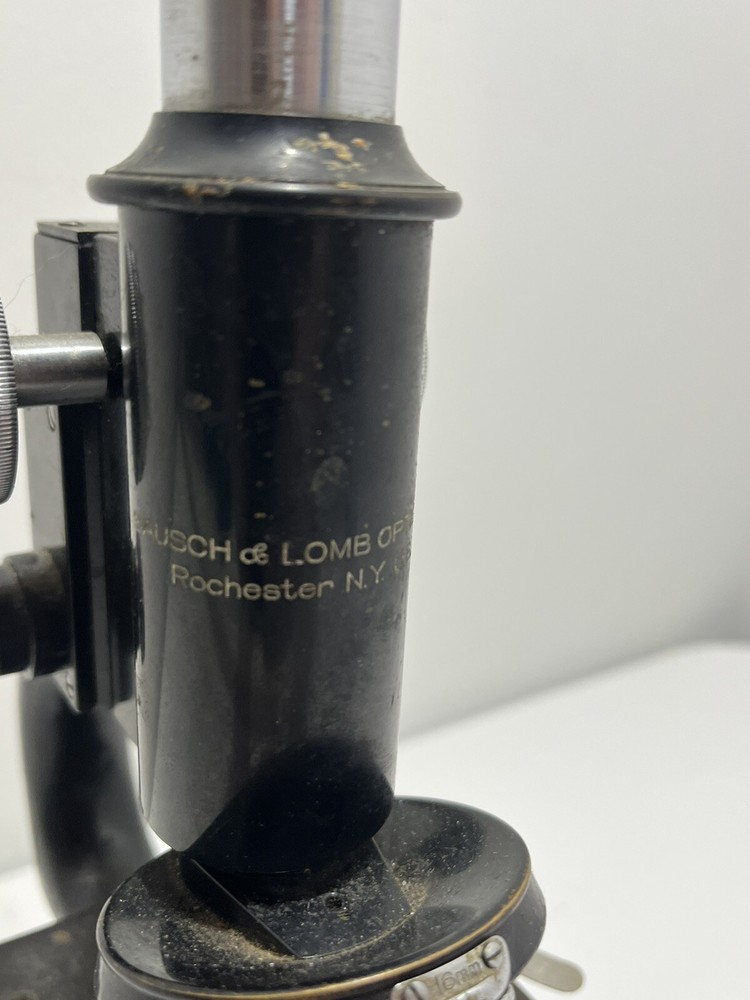 Bausch & Lomb Optical Co. Microscope 239554 One Int 0.0025 Mm