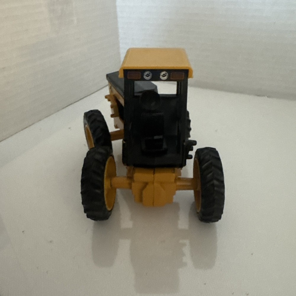 Versatile 256 Tractor Diecast/Plastic 5" long First Edition