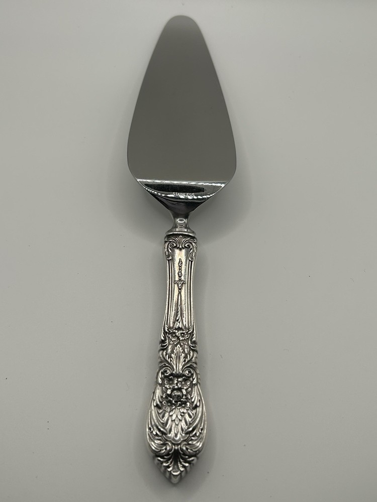 Vintage Reed & Barton “Francis” Sterling Pie Cake Server