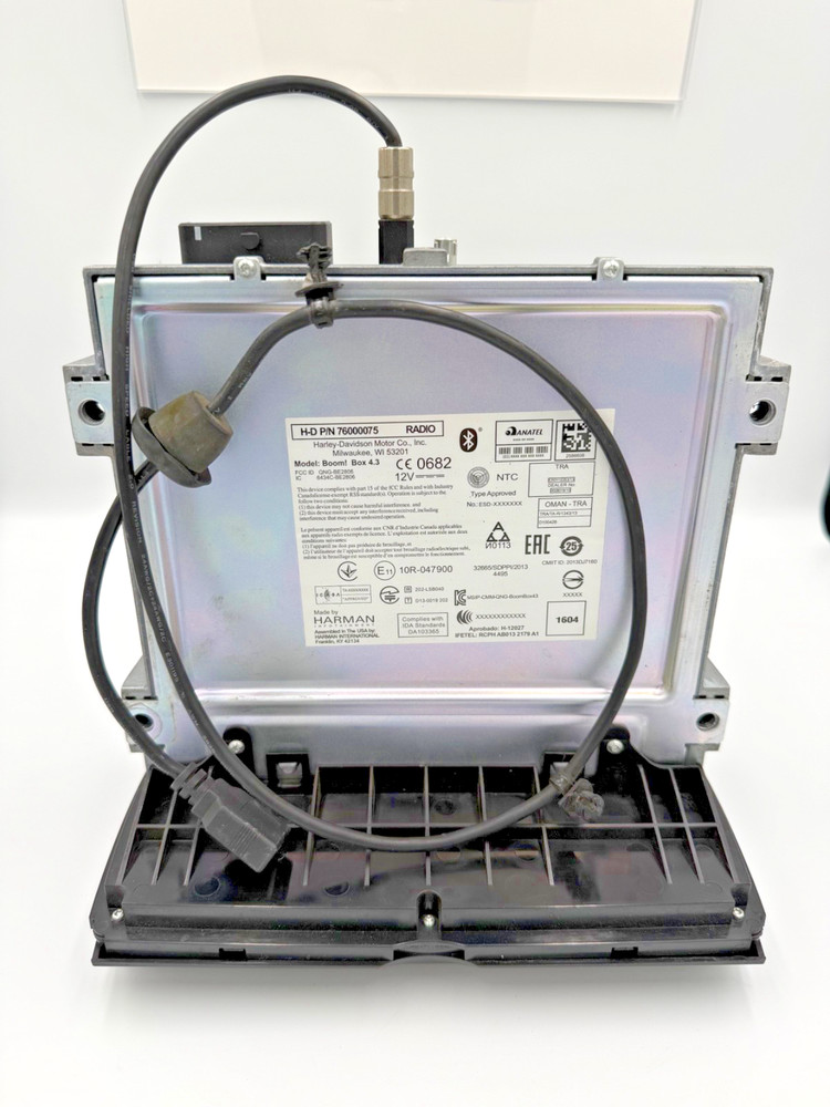 Harley Davidson Boom! 4.3 HD 76000075 Working When Pulled